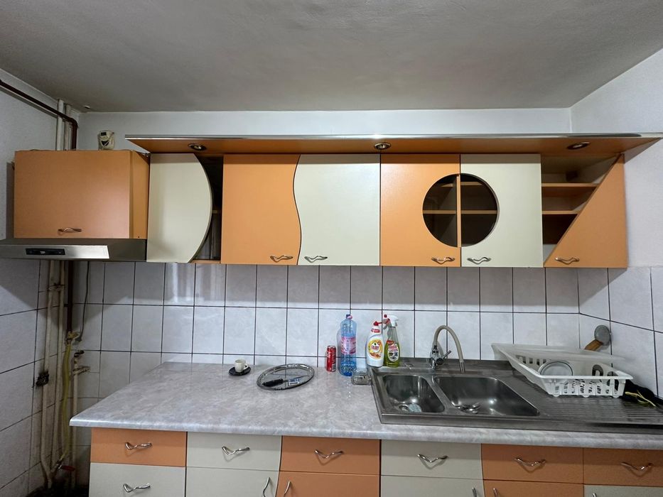 Vând mobilă de bucătărie