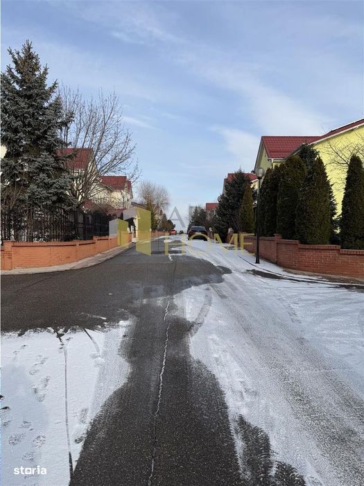 Vanzare teren intrevilan, in Ploiesti, cartier Irish