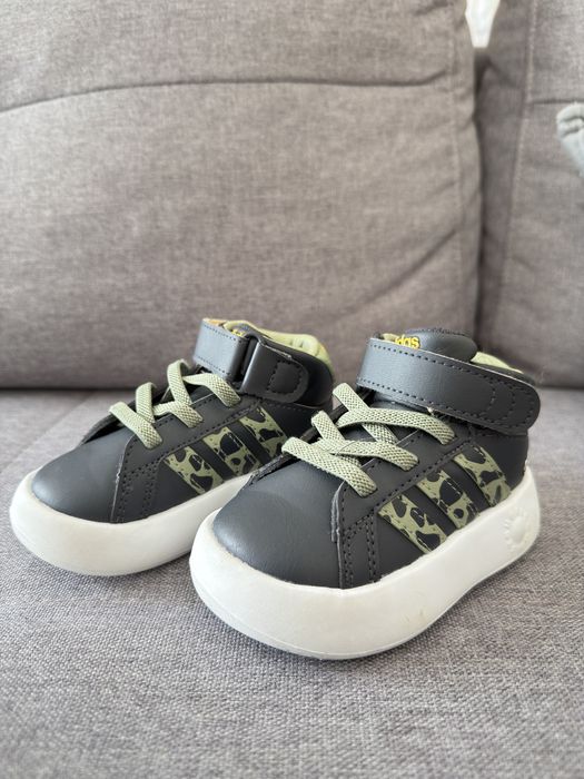 Маратонки Adidas bubble 20 номер