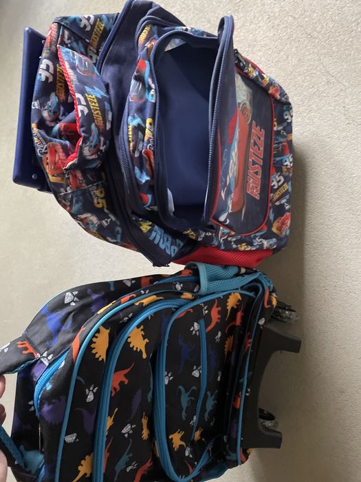 Giozdane pt scoală cu roti 100 lei bucata