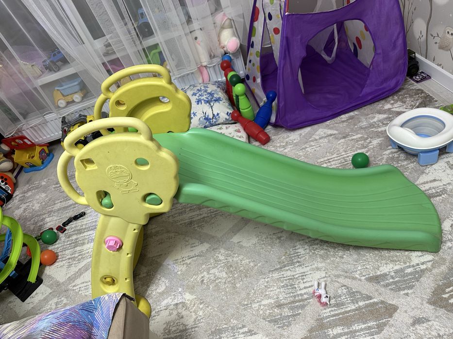 Продам горку детскую