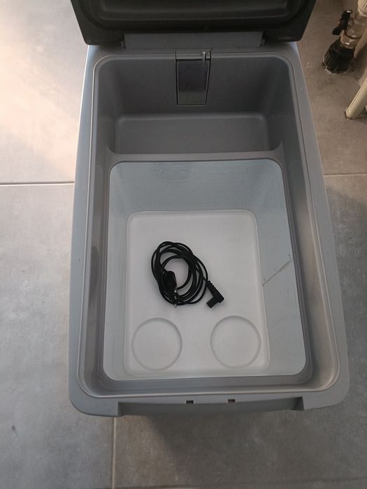 Frigider auto cu compresor Waeco CDF-35