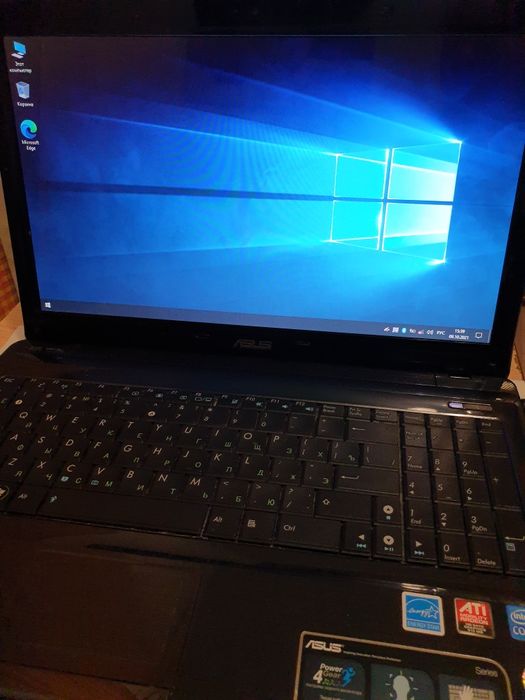 Продам наудбук Asus.