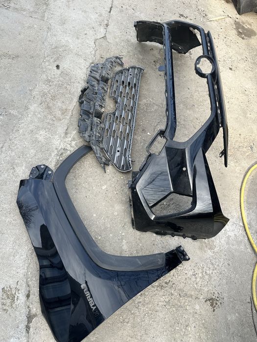 Bară față.aripă dreapta față toyota raw 4.