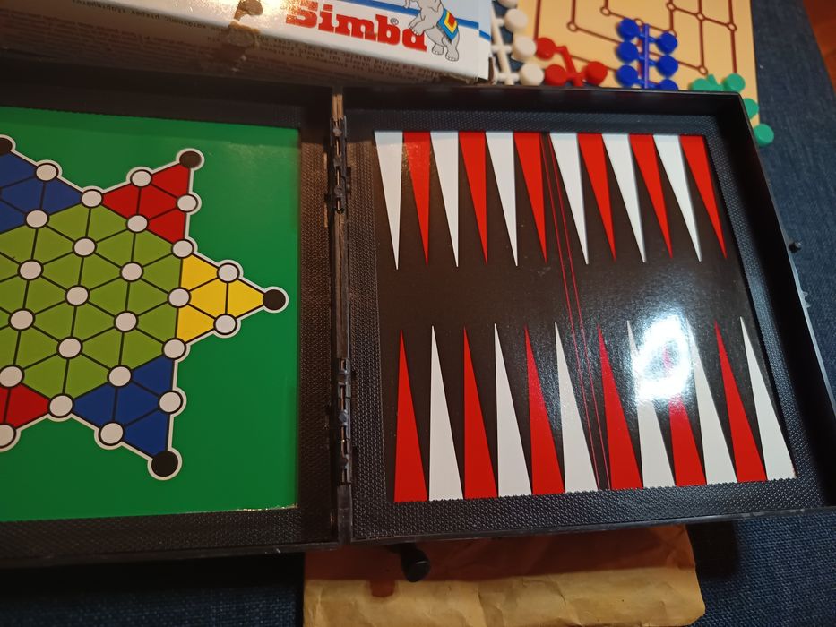 Магнитна дъска за шах и други игри