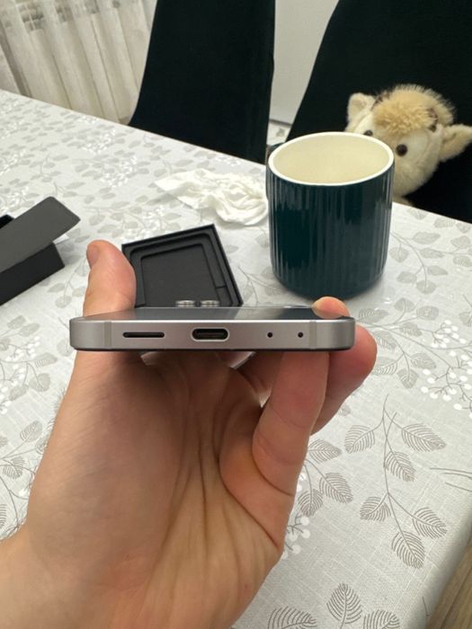 Продам samsung z flip 6 256gb