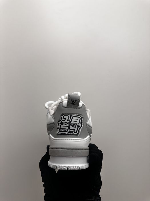 Adidași Louis Vuitton Skate Grey