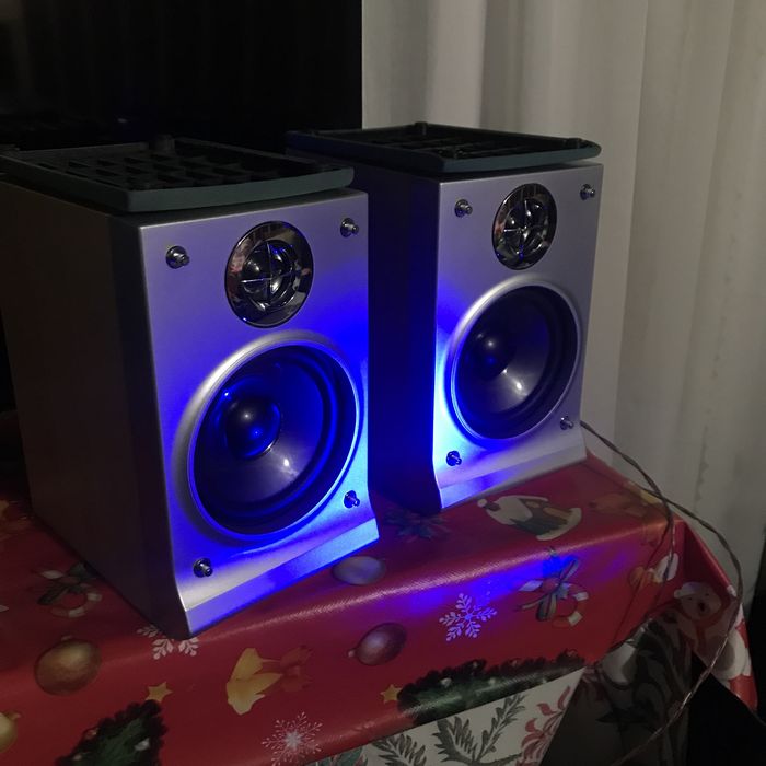 Boxe superbe aiwa