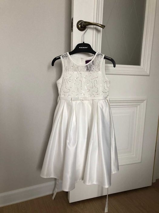 Нарядное платье для девочек