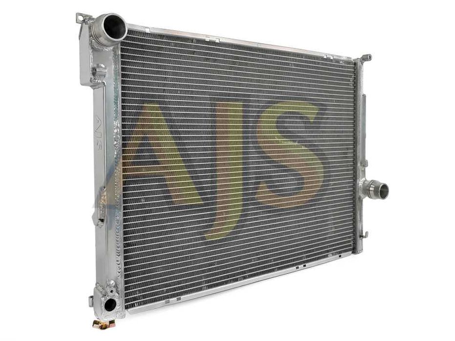 Радиатор алюминиевый BMW E46 40мм MT AJS.