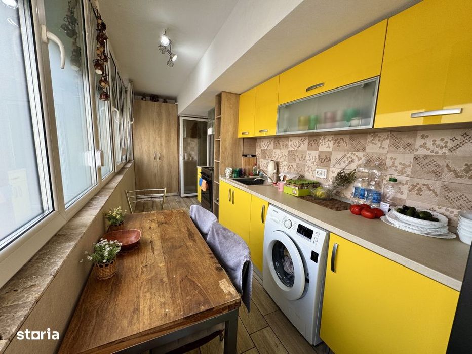 Apartament 3 camere, decomandat 80 mp, zona Garii - Rovine Residence