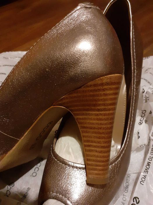 Pantofi ECCO Aurii (Light Gold)