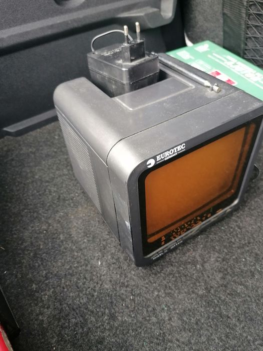 Televizor și radio.