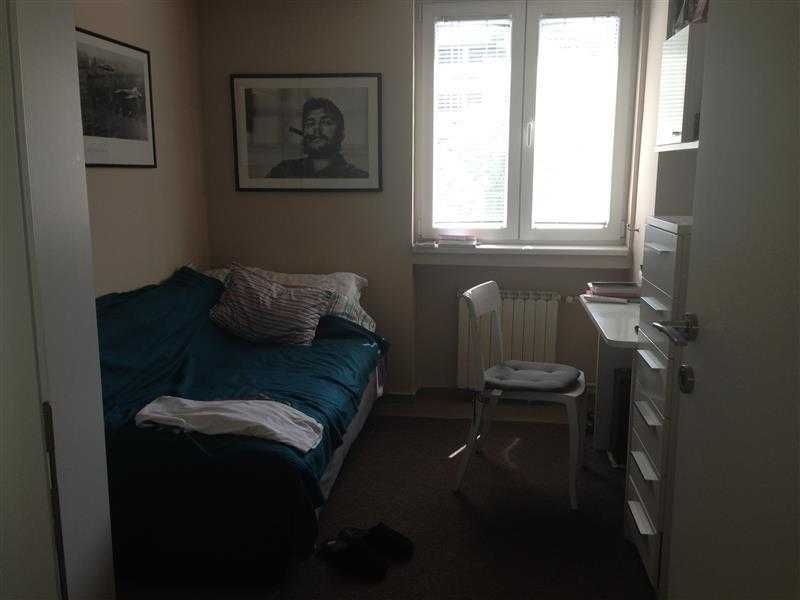 Дава се под наем Двустаен апартамент в Бургас, Зорница - 59 кв.м за 204 € - Снимка #1