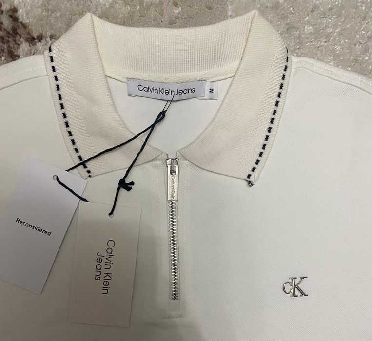 Vând bluza noua de bărbați Calvin Klein