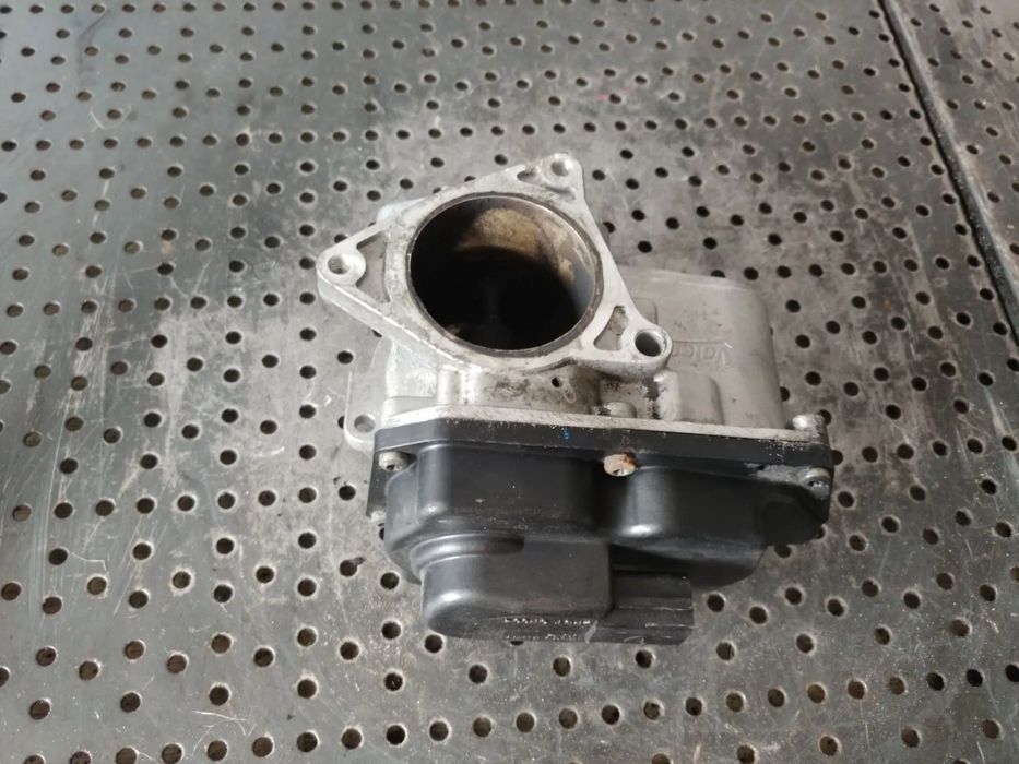 egr 2.0 tdi cah cag audi q5 a4 b8 audi a6 c6 audi a5 8t seat exeo  vw golf 6 03l131501g