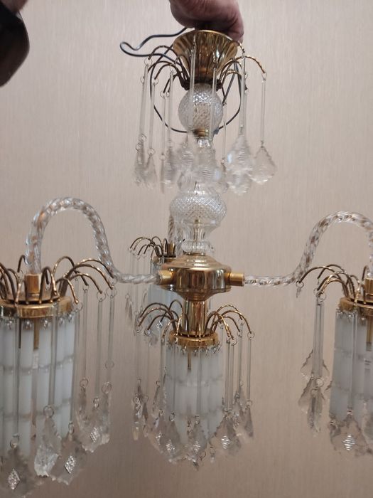 Люстра трёх рожковая