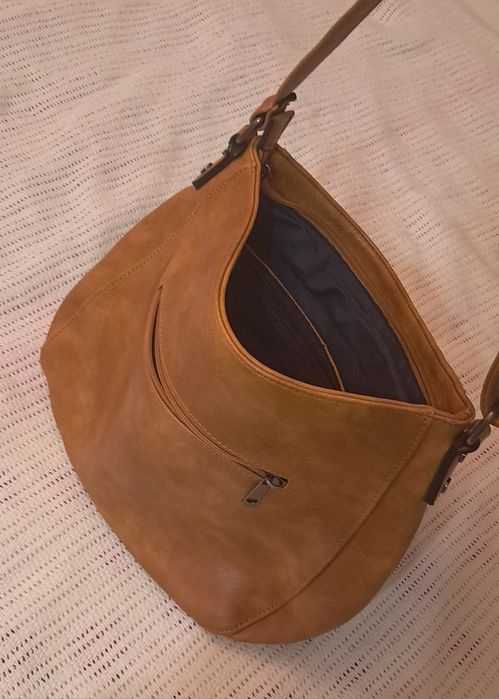 Кафява дамска чанта