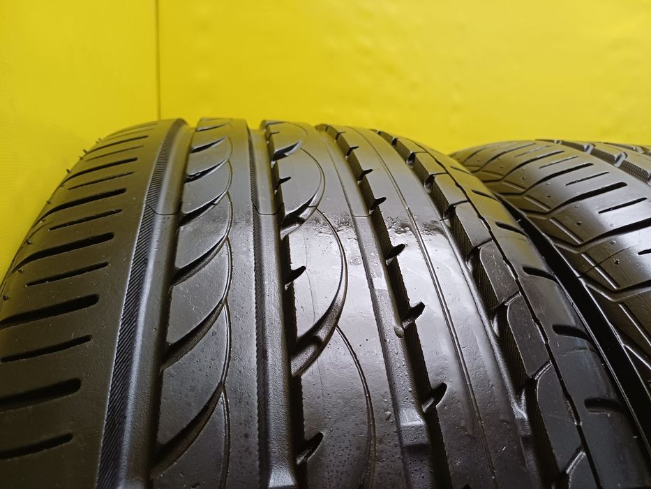 Шины 245/50 RF18 Yokohama пара.