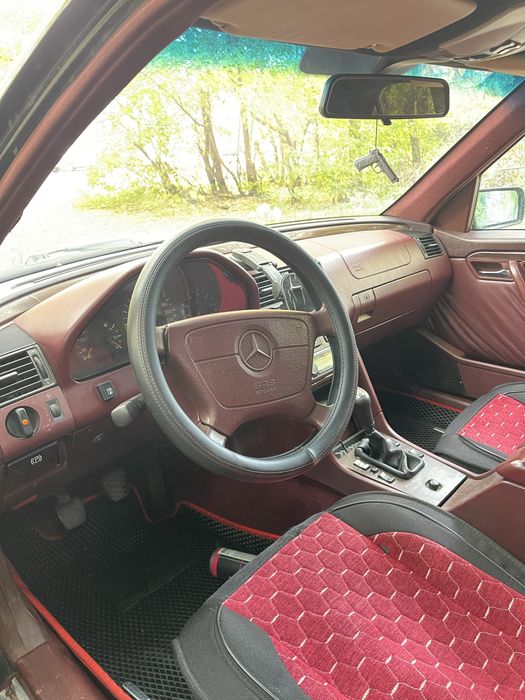 Mercedes Benz W202 C220
