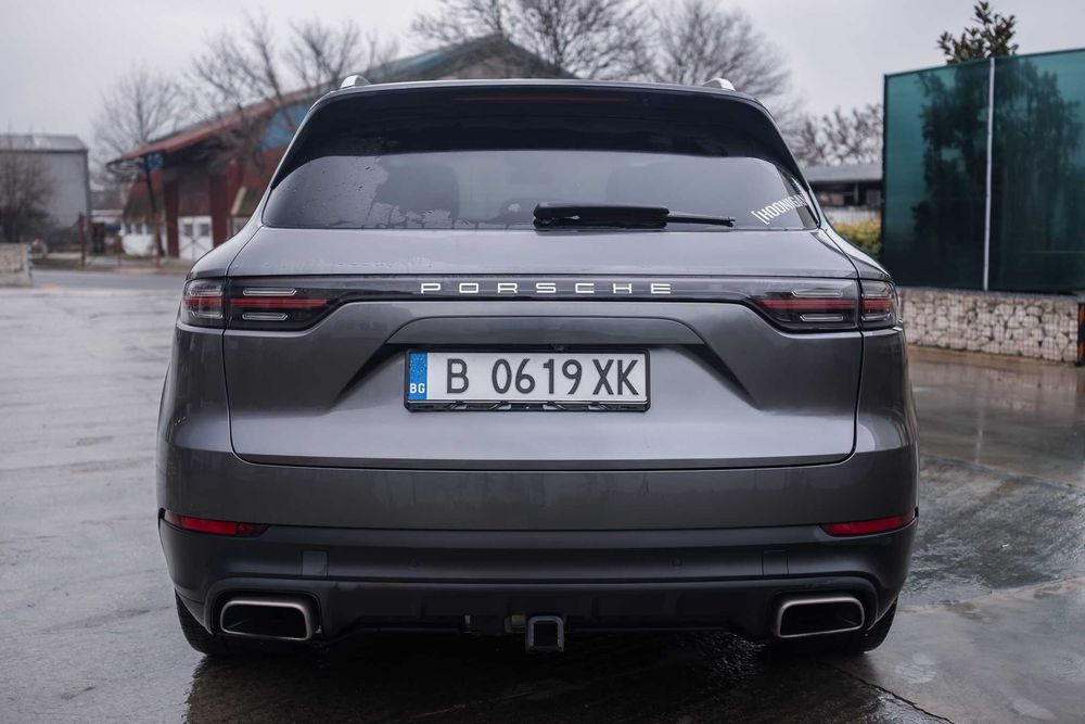 Porsche Cayenne 2021 V6 Premium package / 96 000km