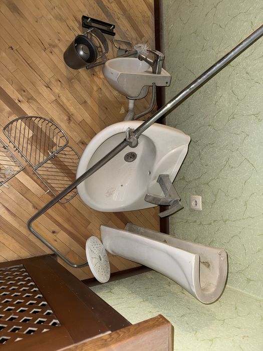 Продаются раковины и смесители