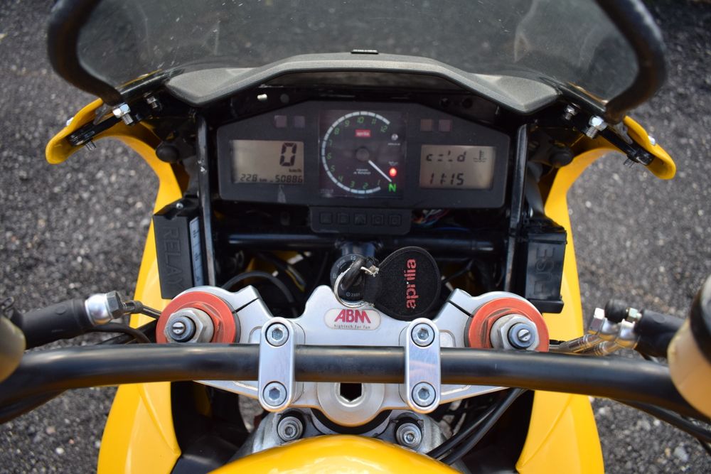 Aprilia sl1000 Falco pe injectie nu carburator echivalent RSV PRET FIX