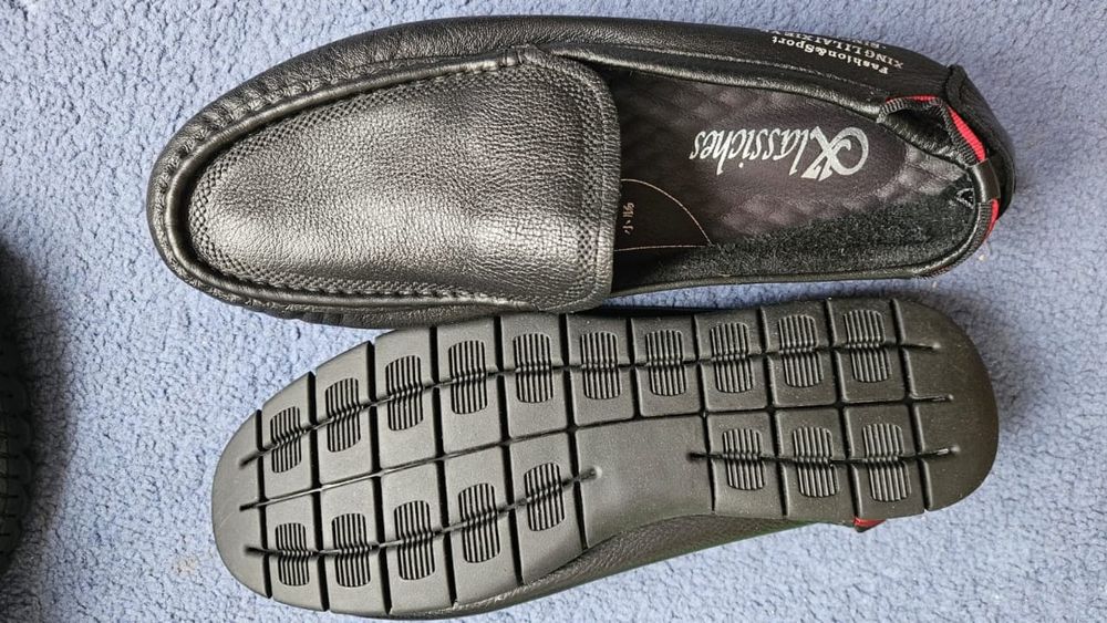 Продам кожаные макасины