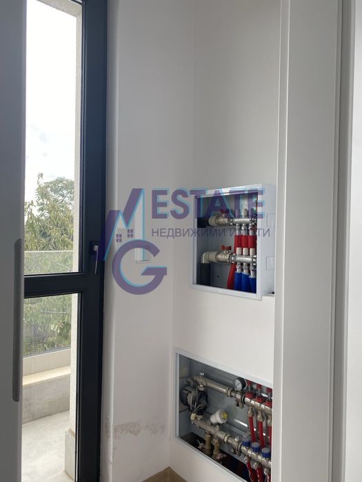 Модерна двуетажна къща в гр. Бургас, кв. Сарафово. РЗП - 196 кв.м.