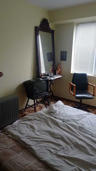 ДАВА под НАЕМ 2-стаен тухлен в Центъра на гр. Шумен