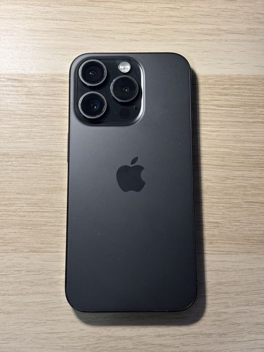 Apple iPhone 15 Pro 256 GB SUA + accesorii