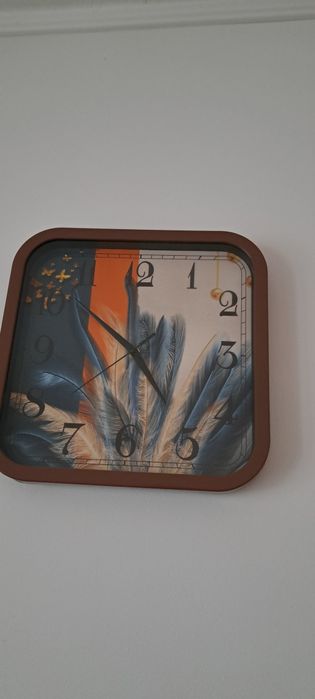Vind ceas perete functional