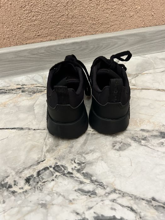 Vand adidasi adidas marimea 28