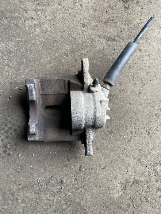 Преден ляв спирачен апарат за ситроен ц4