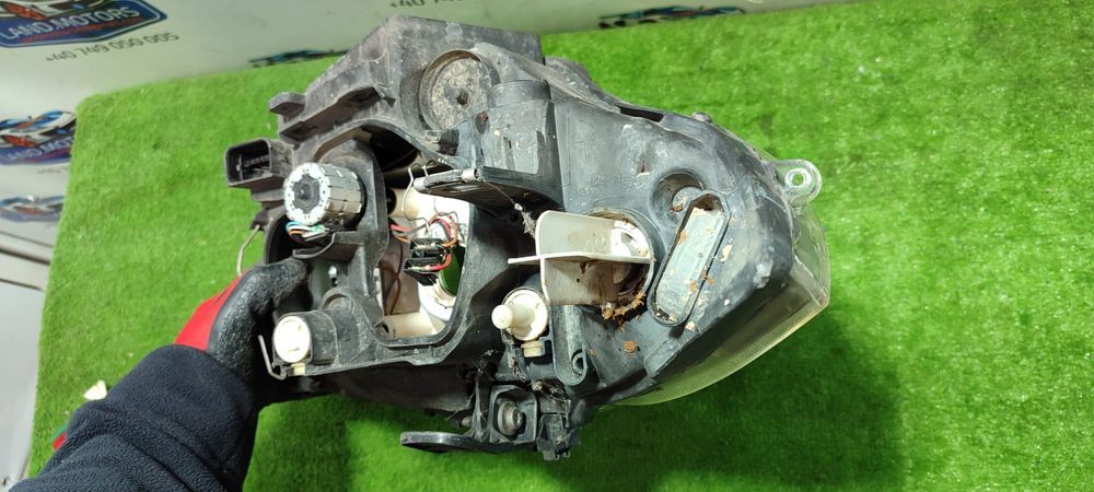 FAR STANGA HALOGEN BMW SERIA 1 (E87 / E81 / E82 / E88) / COD OEM 63126924487-08 / 10019510 2004-2007 (4G2)