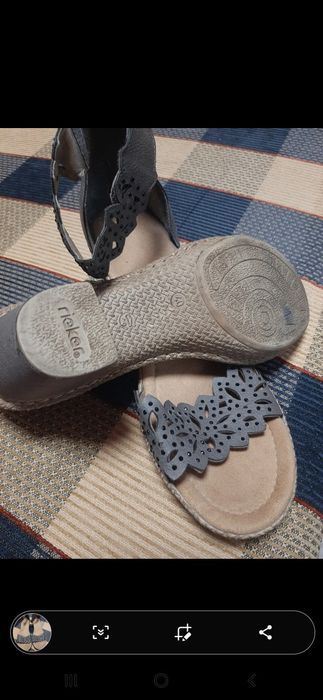 Vind sandale super comode  pentru mai multe detalii prin mesaje
