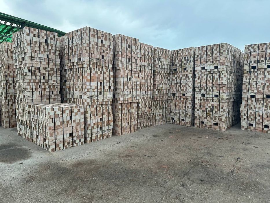 Пишган ва хом гиштларимиз М75 дан то М150 Маркагача мавжуд  сиз истага