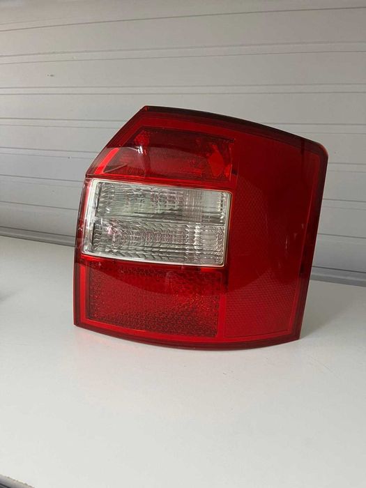 Stop spate dreapta Audi A4 Avant 2001 2004
