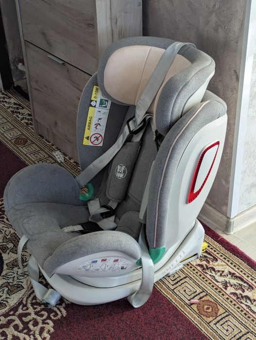 Scaun auto cu izofix!