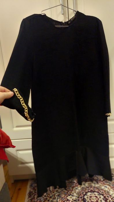 Скидка ZARA  платье новый