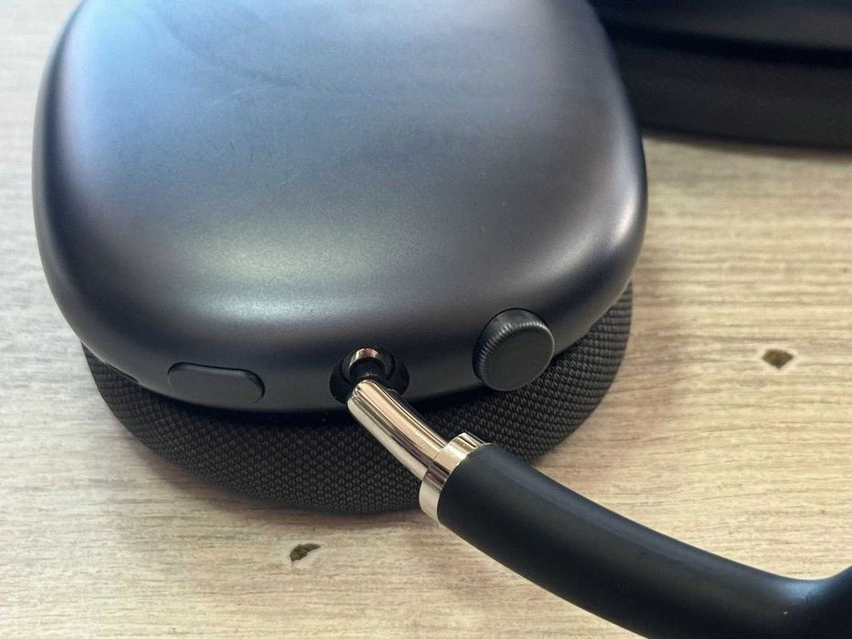 Apple AirPods Max