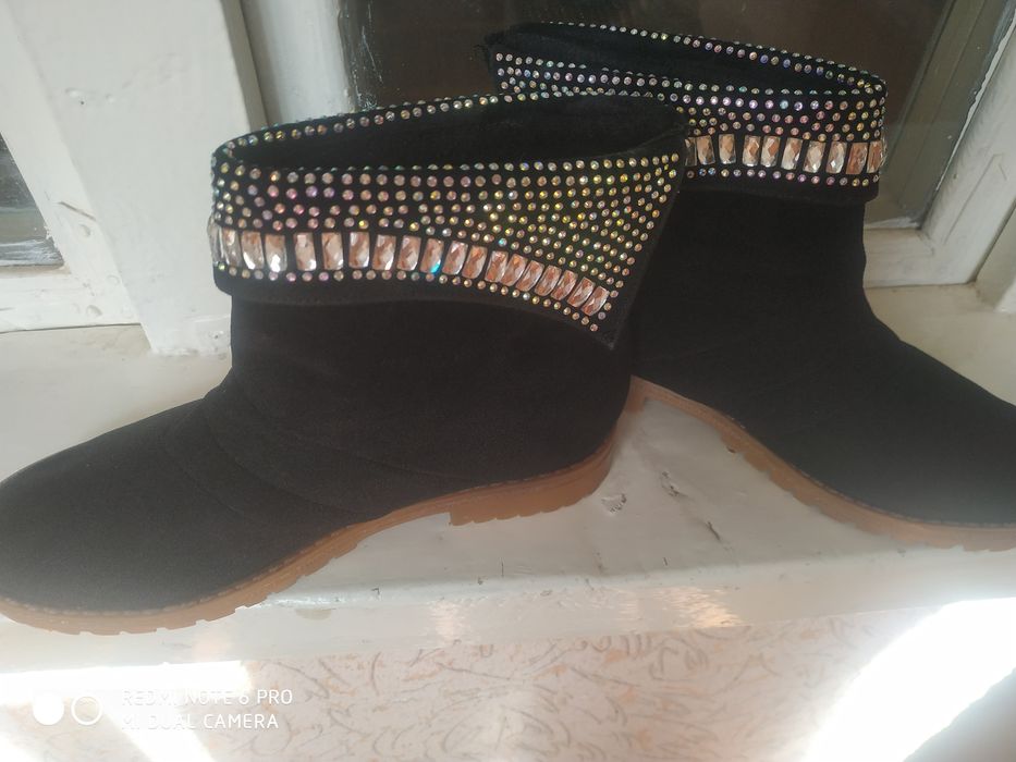 размер 37 б.у женские