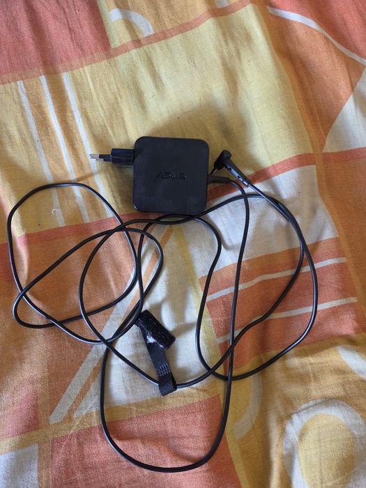 Vand Laptop ASUS