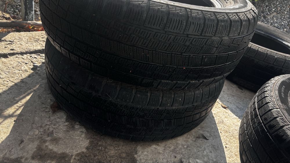 шины.  215/60 r 16.