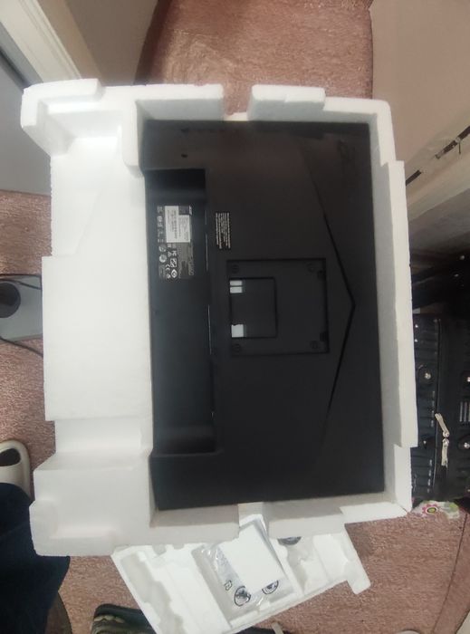 Монитор Acer 24inch 2K 75 Гц (разбита матрица)