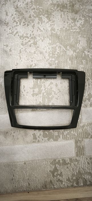 Рамка на магнитолу 9 дюймов