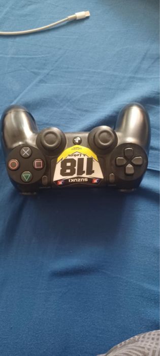 Джойсток за ps 4 в перфектно състояние