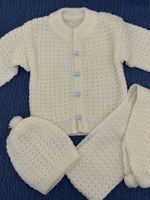 Детский костюм вязанный