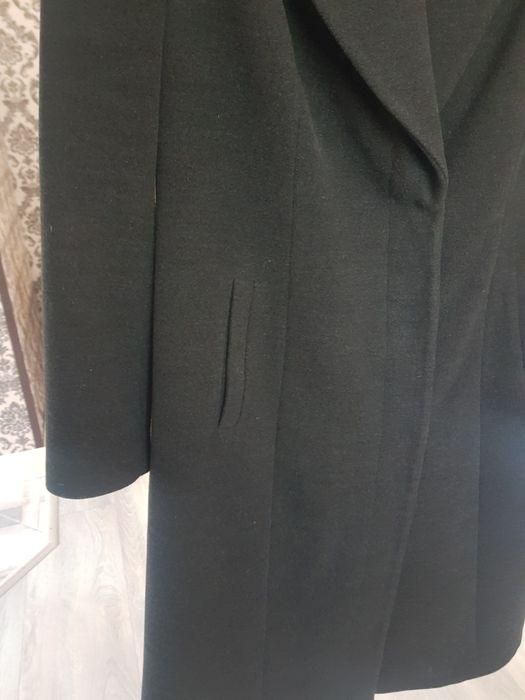 Продам пальто осеннее