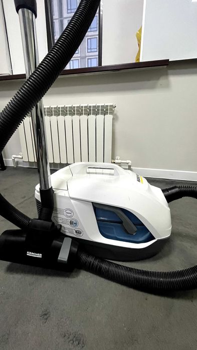 Karcher Пылесос с аквафильтром DS 6 PLUS